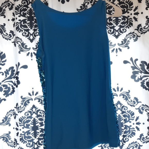 Girls sequined top - Picture 2 of 2